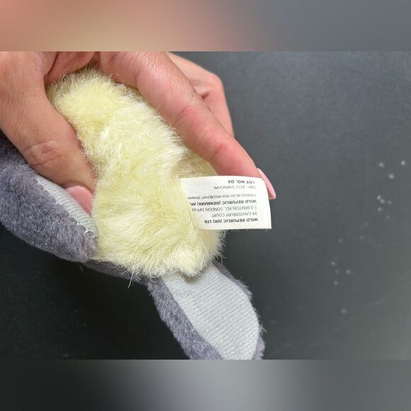 Wild Republic Audubon Birds Black-Capped Chickadee plush - Picture 7 of 8